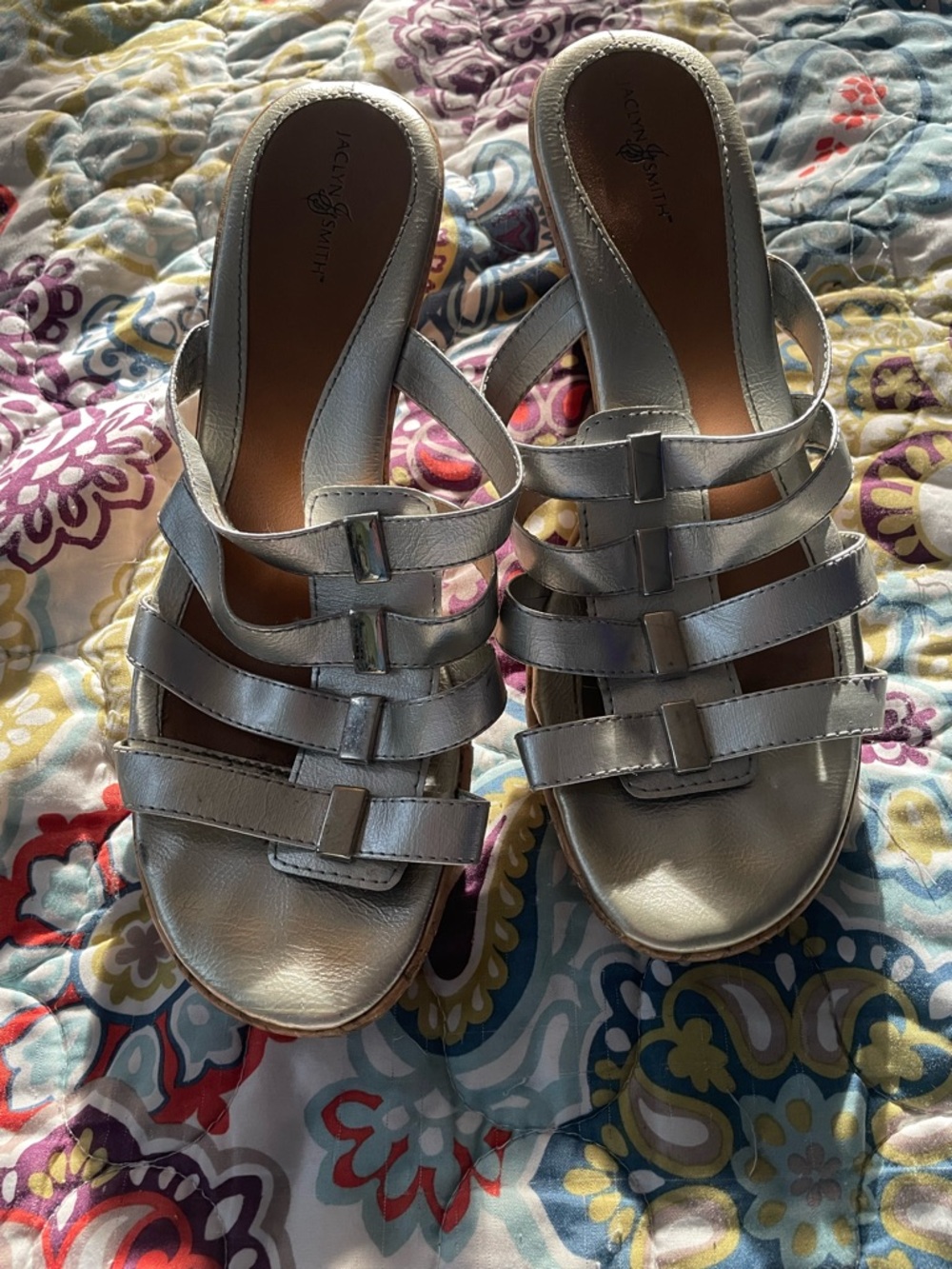 Jaclyn Smith Silver Cork Wedge Sandals Size 8 Summer Chic